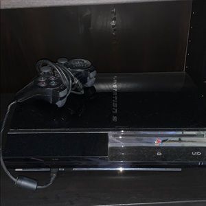 PLAYSTATION 3 WITH CONTROLLER